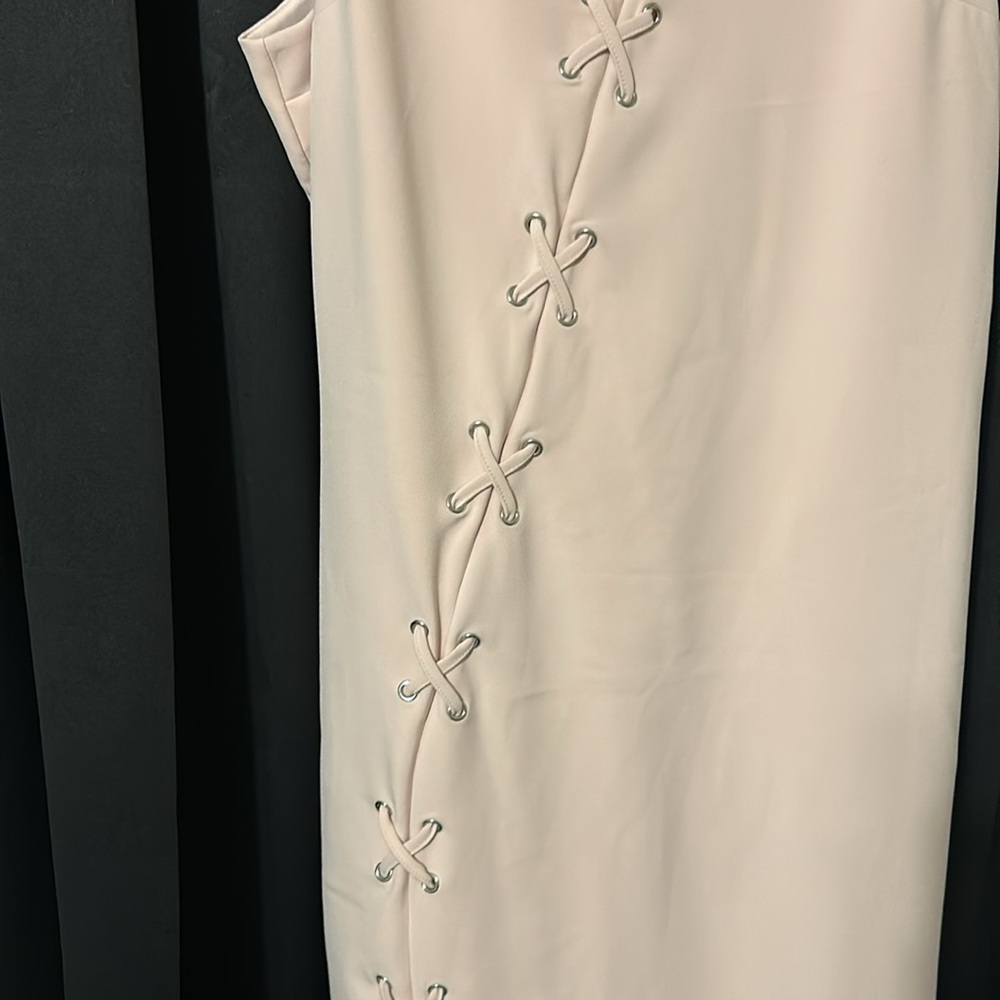 Bold Element Spring dress - Picture 4 of 6